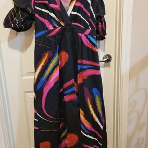 Long dress.....no spandex,  new..NO TAGS..true large.....